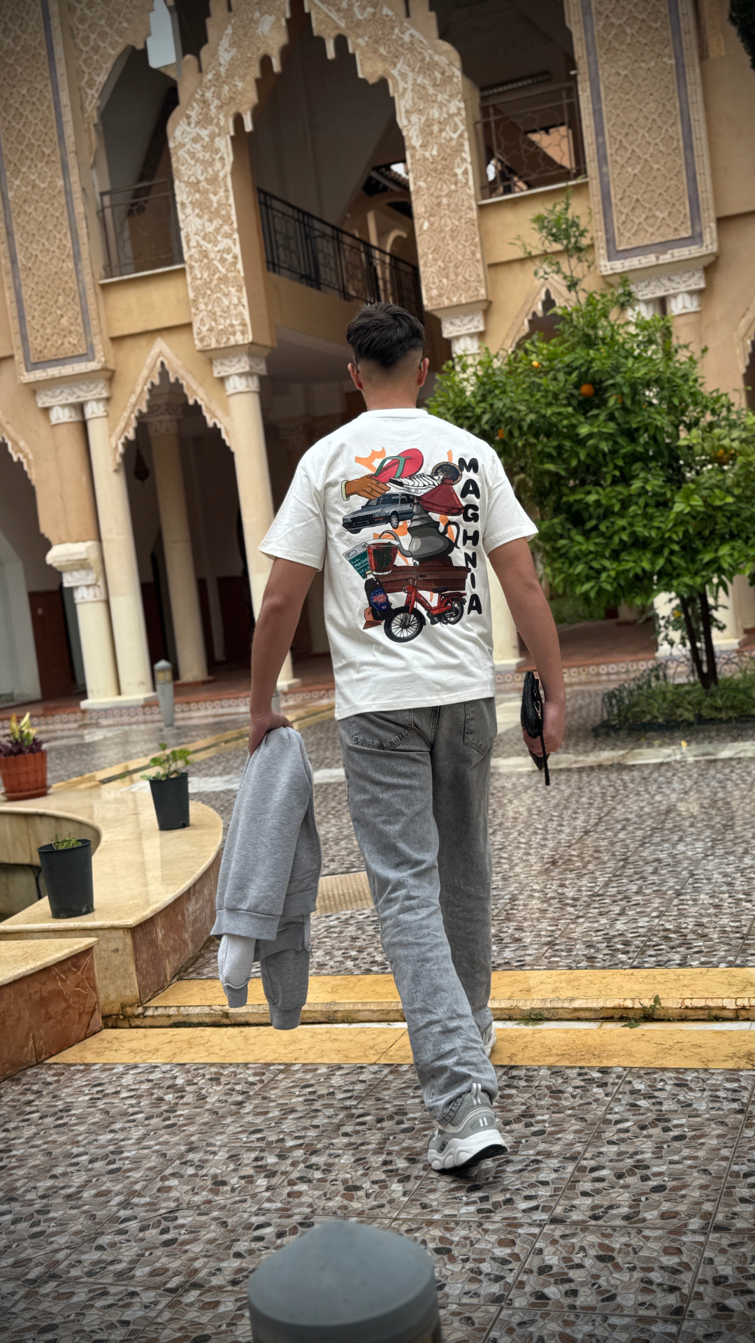 T-Shirt